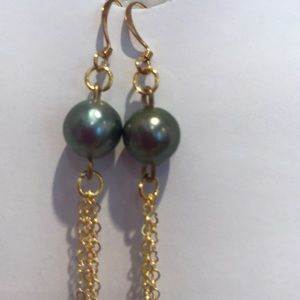 Tahitian earrings 💙💙